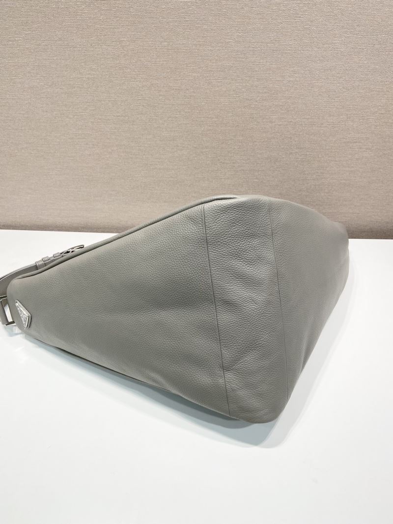 Pra*a triangle pouch